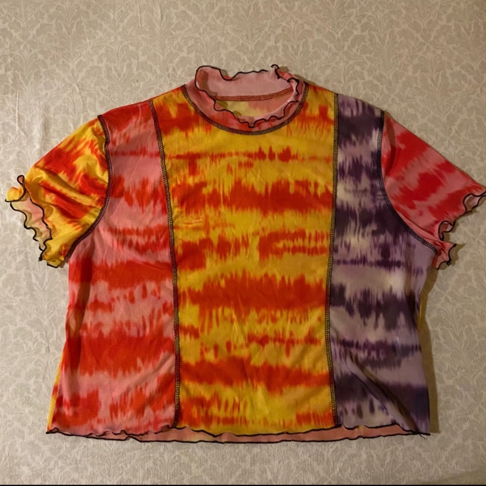 Lettuce trim tie dye mesh top